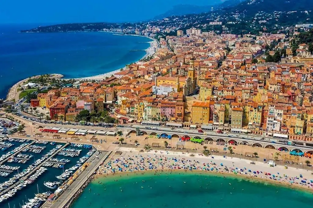 Appartement Beau 2 Pieces,Terrasse, Parking Menton Centre France