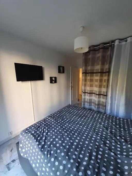 Appartement Beau 2 Pieces,Terrasse, Parking Menton Centre France