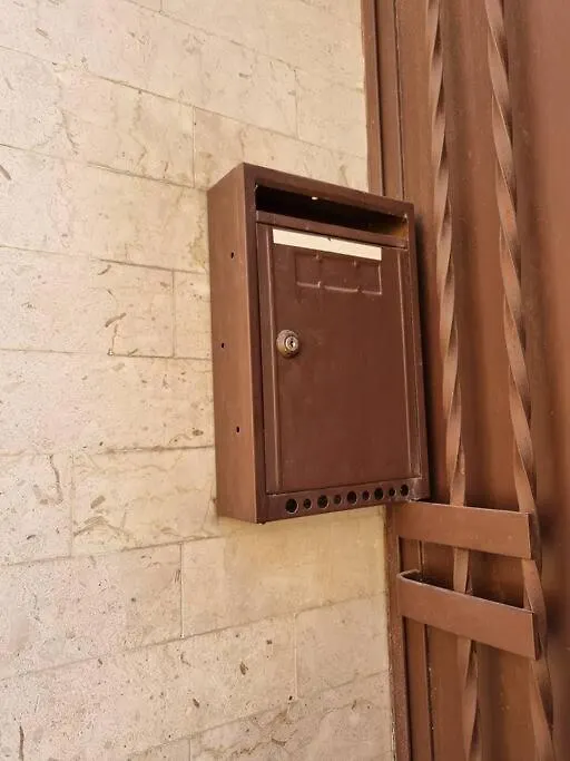 Appartement Beau 2 Pieces,Terrasse, Parking Menton Centre
